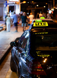 Taxi gare à Orange